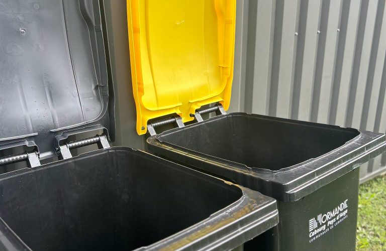 La deuxième vague de distribution des nouveaux bacs à domicile débute sur la commune